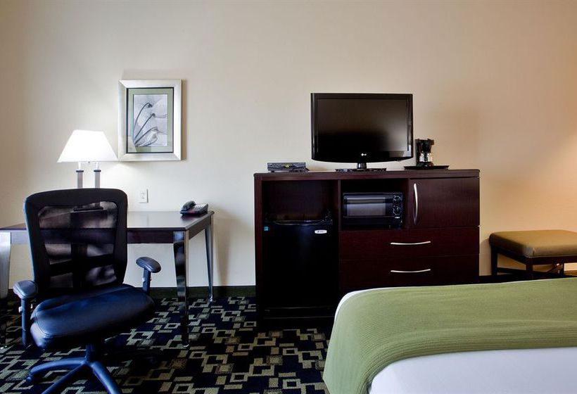 Holiday Inn Express Hotel & Suites Raleigh Southwest  | Raleigh | North Carolina | United States 17