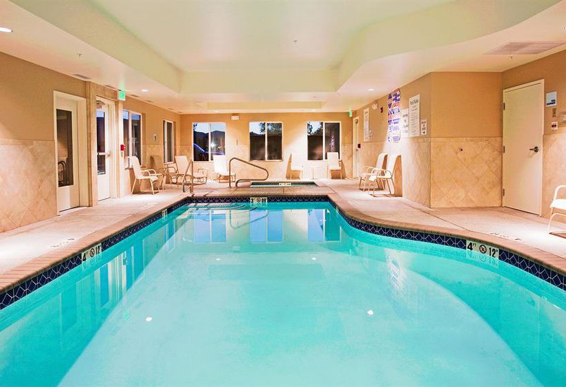 Holiday Inn Express Hotel & Suites Reno Airport  | Reno | Nevada | United States 11