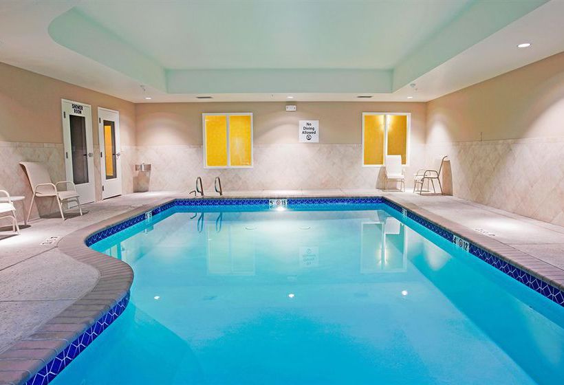 Holiday Inn Express Hotel & Suites Reno Airport  | Reno | Nevada | United States 12