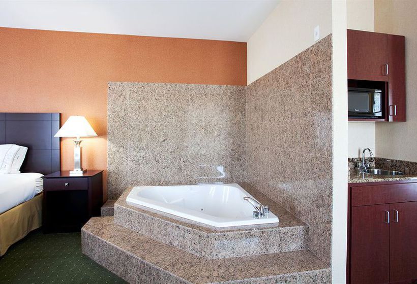 Holiday Inn Express Hotel & Suites Reno Airport  | Reno | Nevada | United States 8