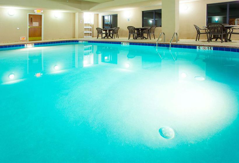 Holiday Inn Express Hotel & Suites Weston  | Weston | West Virginia | United States 20