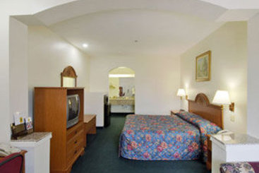 Hotel Super 8 Stafford Sugarland Area  | Stafford | Texas | United States 3