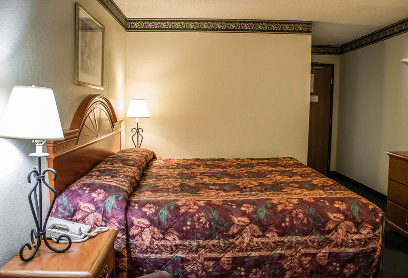 Hotel Econo Lodge Akron  | Akron | Ohio | United States 12