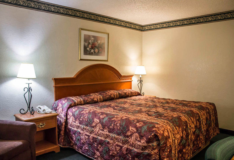 Hotel Econo Lodge Akron  | Akron | Ohio | United States 13