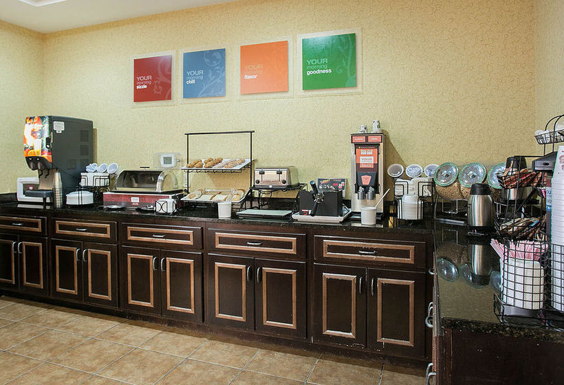 Hotel Comfort Inn & Suites Near Fort Gordon Georgia