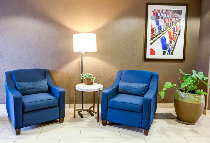 Hotel Comfort Suites Concord  | Concord | North Carolina | United States 16