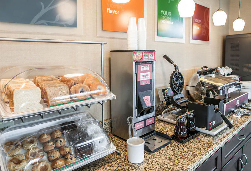 Hotel Comfort Suites South  | Elkhart | Indiana | United States 10