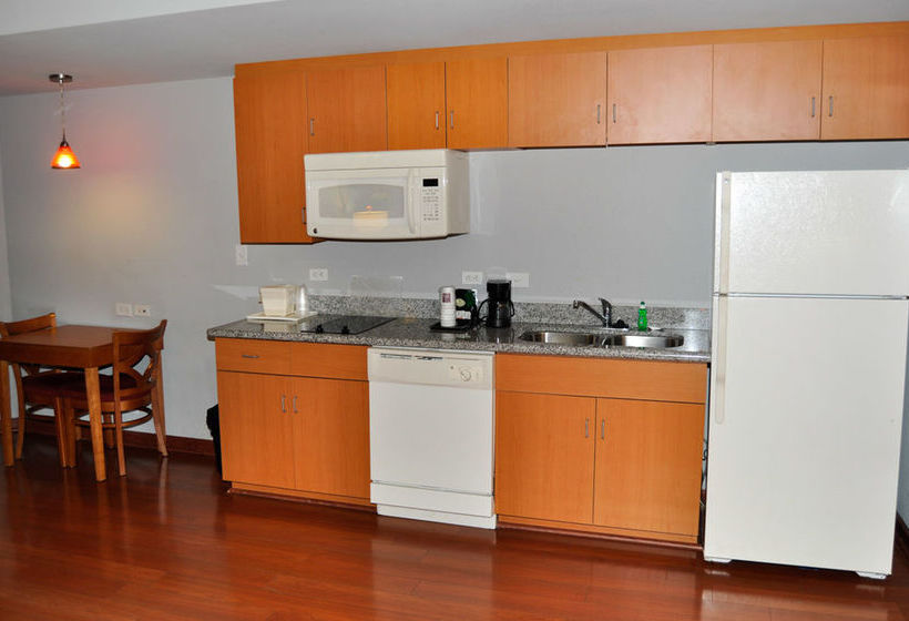 Hotel Comfort Suites At Virginia Center Commons  | Glen Allen | Virginia | United States 10