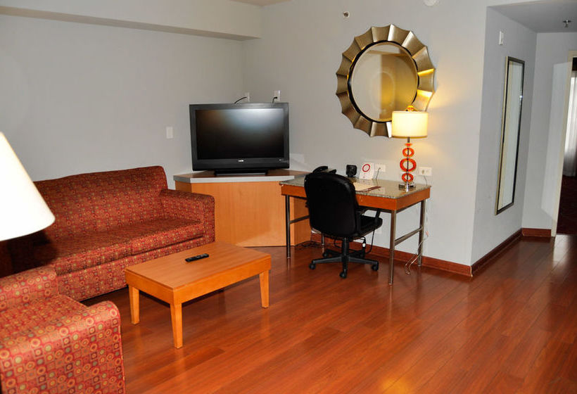 Hotel Comfort Suites At Virginia Center Commons  | Glen Allen | Virginia | United States 13