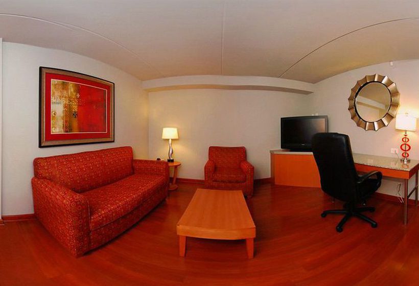 Hotel Comfort Suites At Virginia Center Commons  | Glen Allen | Virginia | United States 2