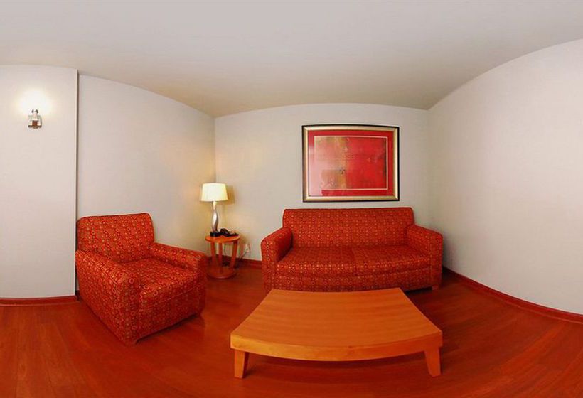 Hotel Comfort Suites At Virginia Center Commons  | Glen Allen | Virginia | United States 5