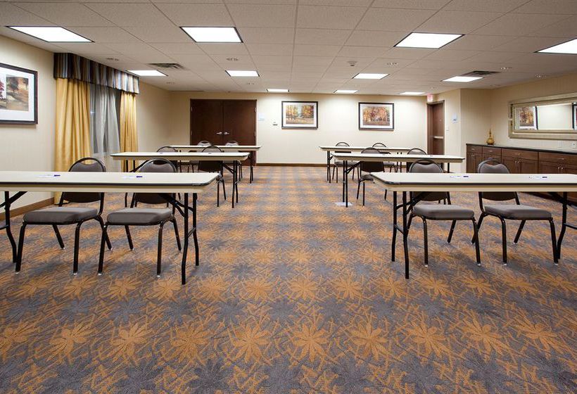 Holiday Inn Express Hotel & Suites Lamar