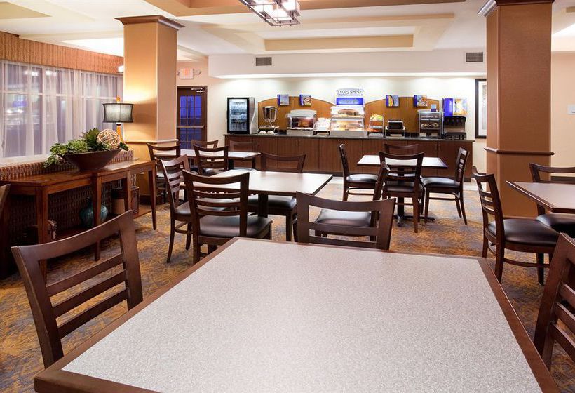 Holiday Inn Express Hotel & Suites Lamar  | Lamar | Colorado | United States 3