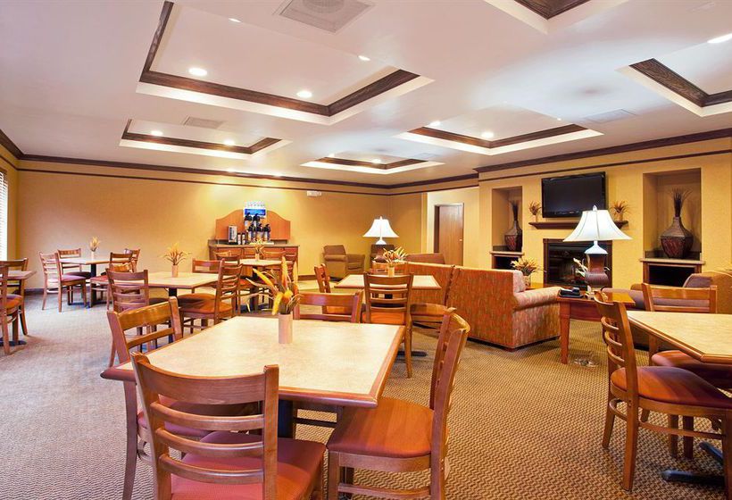 Hotel Holiday Inn Express & Suites Mattoon  | Mattoon | Illinois | United States 8