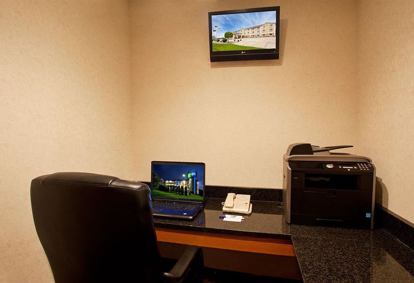 Hotel Holiday Inn Express Kendallville  | Kendallville | Indiana | United States 18