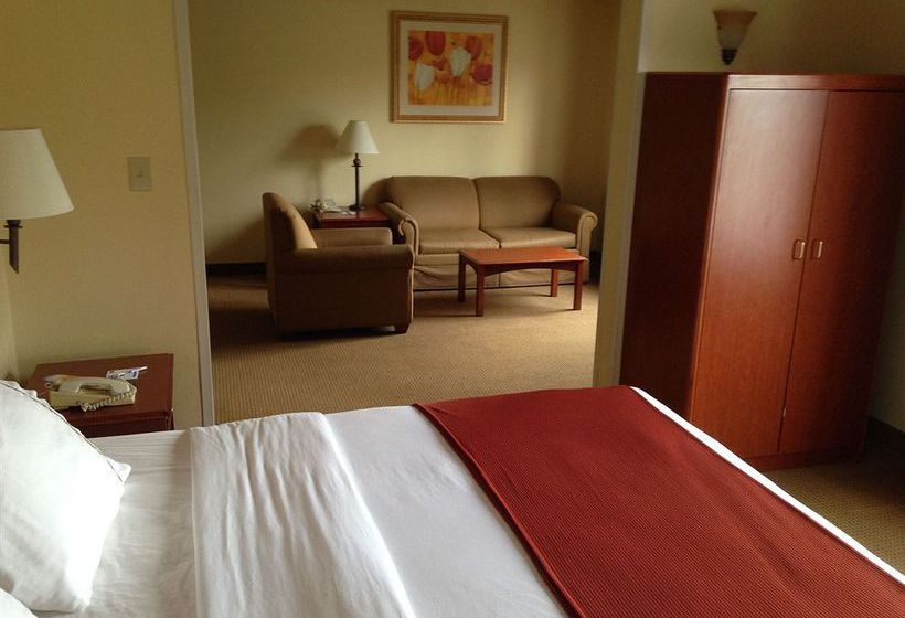 Hotel Holiday Inn Express Muncie  | Muncie | Indiana | United States 15