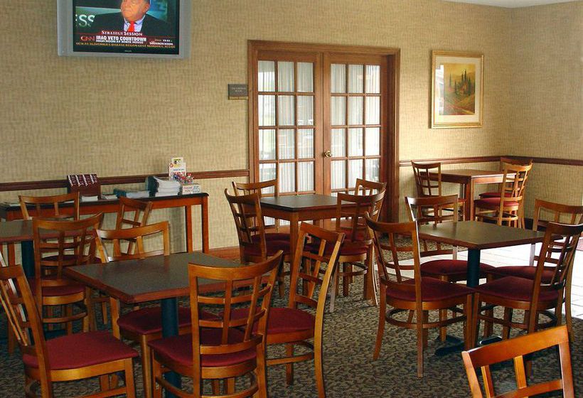 Hotel Holiday Inn Express Muncie  | Muncie | Indiana | United States 9