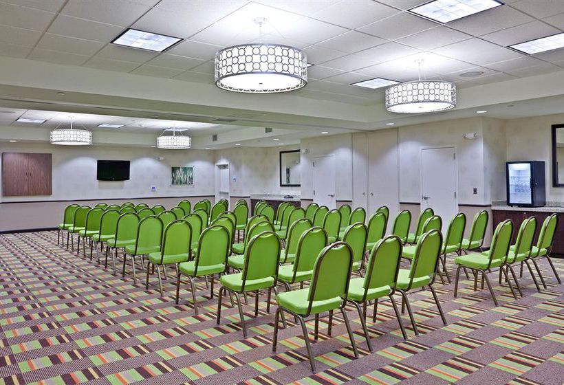Hotel Holiday Inn Express Hays  | Hays | Kansas | United States 4