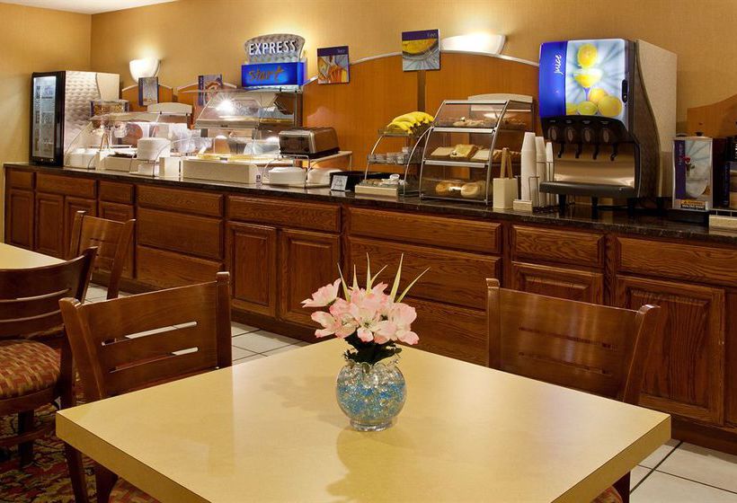 Hotel Holiday Inn Express Mt.Vernon  | Mount Vernon | Ohio | United States 17