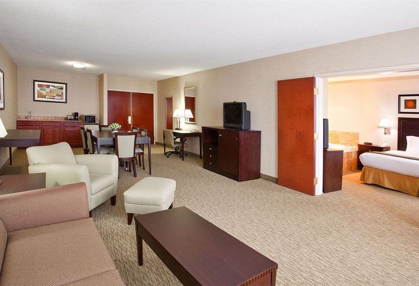 Hotel Holiday Inn Express Cleveland Streetsboro  | Streetsboro | Ohio | United States 3