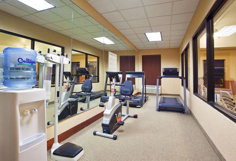 Hotel Holiday Inn Express Cleveland Streetsboro  | Streetsboro | Ohio | United States 6