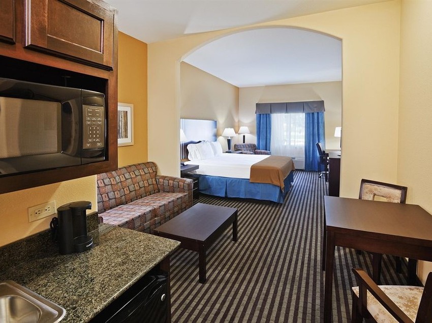 Holiday Inn Express Hotel & Suites Okmulgee  | Okmulgee | Oklahoma | United States 11