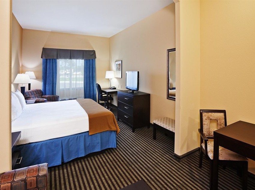 Holiday Inn Express Hotel & Suites Okmulgee  | Okmulgee | Oklahoma | United States 12