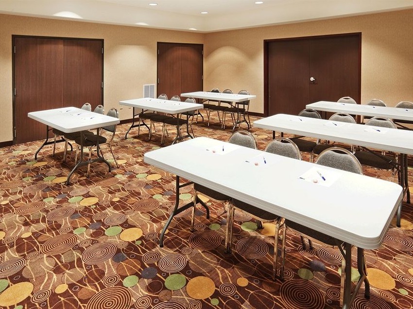 Holiday Inn Express Hotel & Suites Okmulgee  | Okmulgee | Oklahoma | United States 7