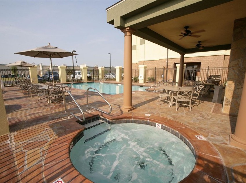 Hotel Holiday Inn Express Suites Shawnee I-40  | Shawnee | Oklahoma | United States 4