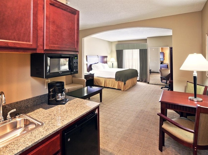 Hotel Holiday Inn Express Suites Shawnee I-40  | Shawnee | Oklahoma | United States 5