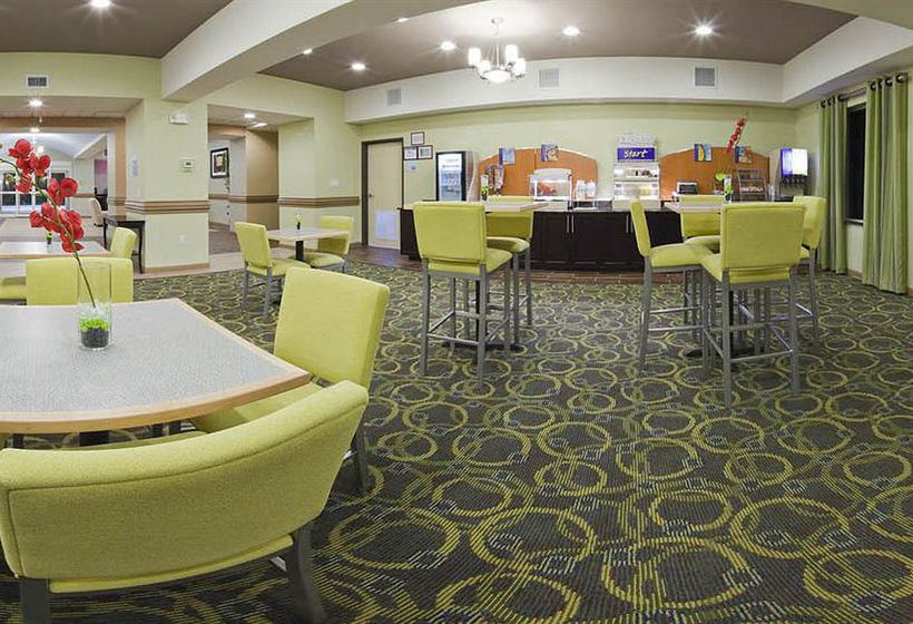 Hotel Holiday Inn Express & Suites Alvarado 