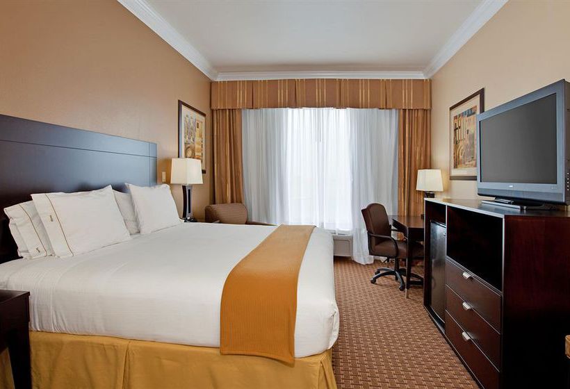 Holiday Inn Express Hotel & Suites Houston-Alvin