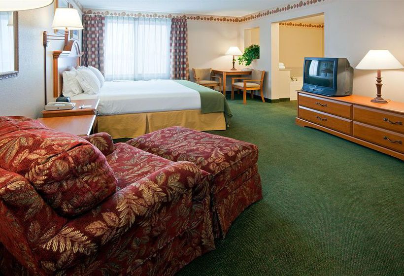 Hotel Holiday Inn Express Winner  | Winner | South Dakota | United States 7
