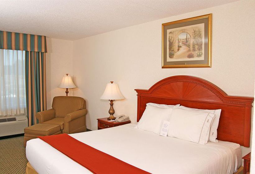 Hotel Holiday Inn Express Walterboro I95  | Walterboro | South Carolina | United States 19