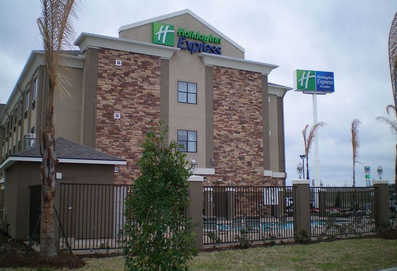 Holiday Inn Express Hotel & Suites Cleveland Cleveland Texas