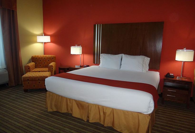 Holiday Inn Express Hotel & Suites Cleveland  | Cleveland | Texas | United States 16