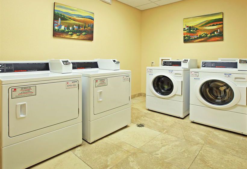 Holiday Inn Express Hotel & Suites Marshall  | Marshall | Texas | United States 9