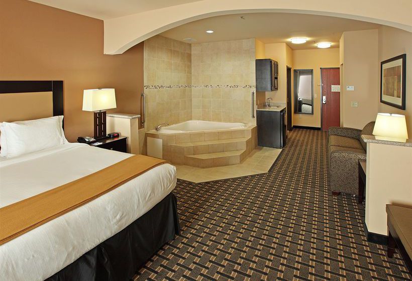 Holiday Inn Express Hotel & Suites Paris  | Paris | Texas | United States 14