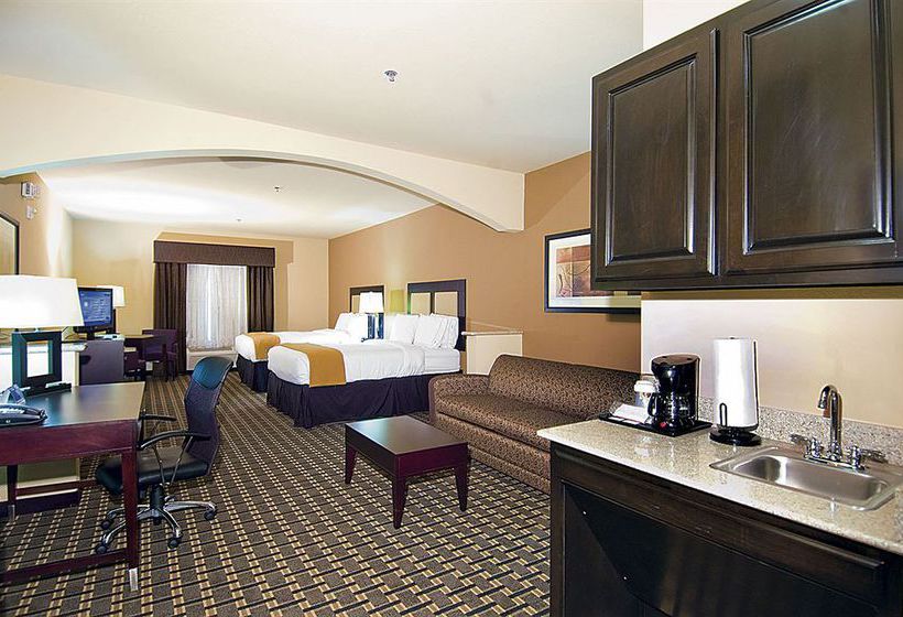 Holiday Inn Express Hotel & Suites Paris  | Paris | Texas | United States 2