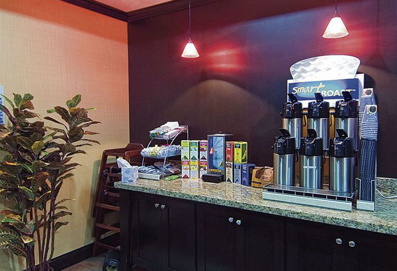 Holiday Inn Express Hotel & Suites Paris  | Paris | Texas | United States 7