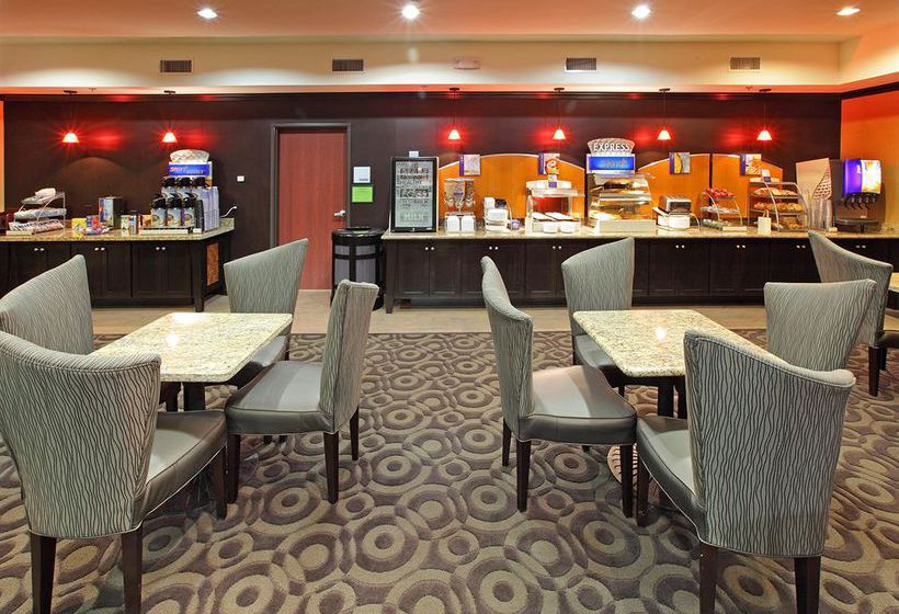 Holiday Inn Express Hotel & Suites Paris  | Paris | Texas | United States 8