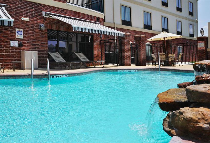 Holiday Inn Express Hotel & Suites Sealy 