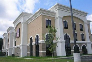 Hotel Comfort Suites Smyrna 