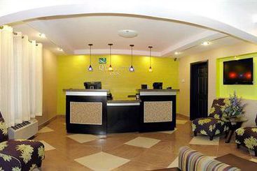 Hotel Quality Inn Covington  | Covington | Virginia | United States 2