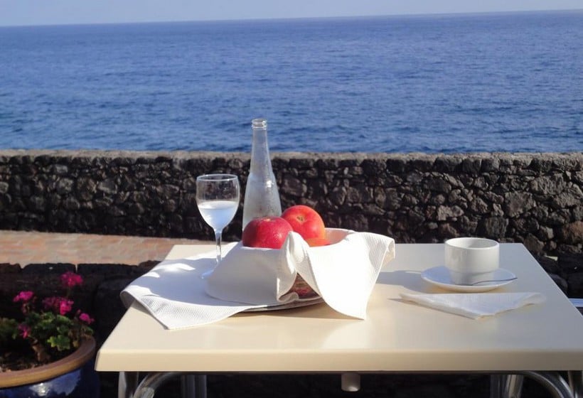 Hotel Balneario Pozo de la Salud  | Sabinosa | El Hierro | España 10