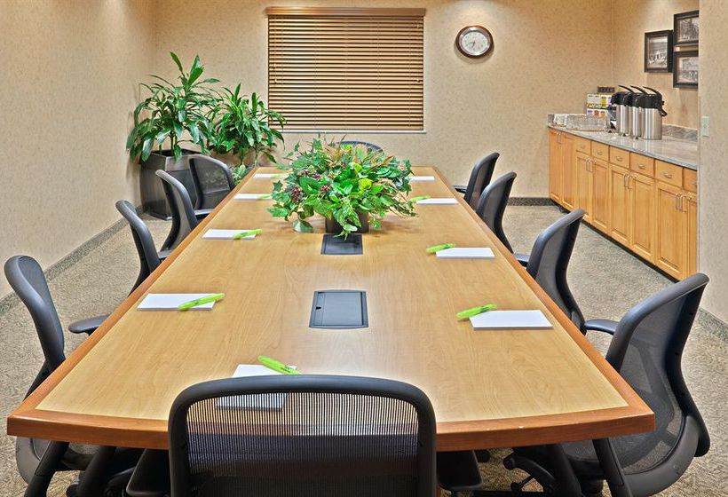 Hotel Holiday Inn Express Cheney  