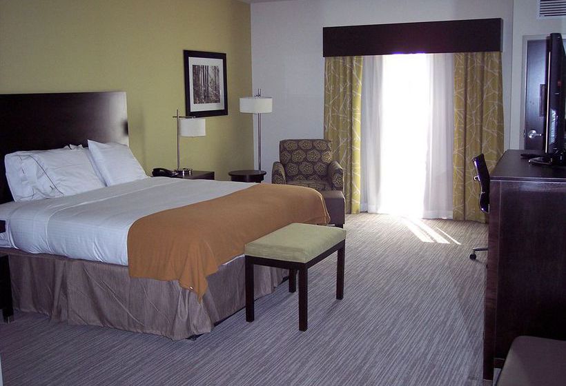 Hotel Holiday Inn Express Conway  | Conway | Arkansas | United States 14