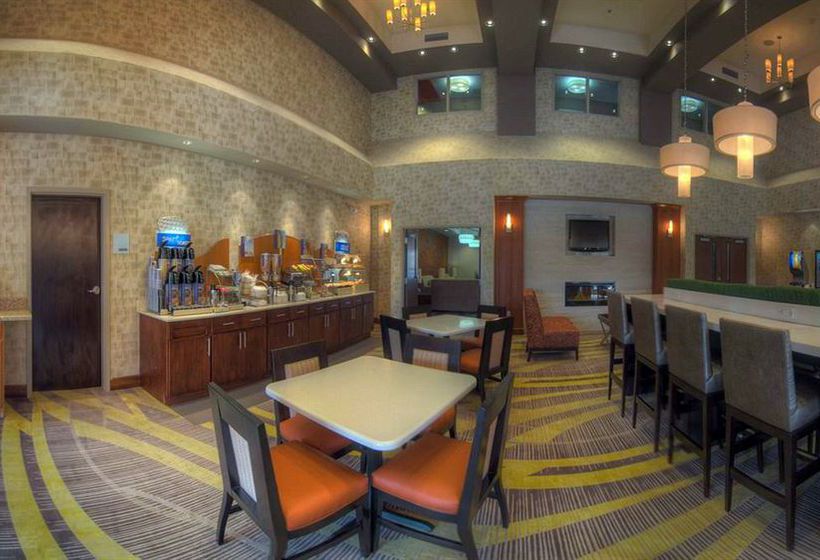 Hotel Holiday Inn Express Conway  | Conway | Arkansas | United States 20