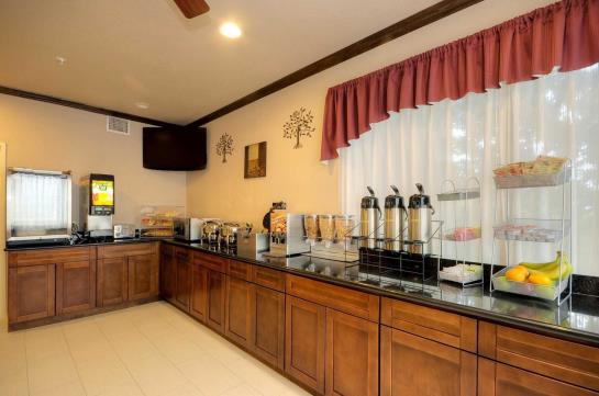 Hotel Baymont Inn & Suites Clute 