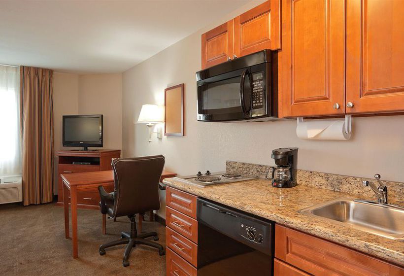 Hotel Candlewood Suites Perrysburg  | Perrysburg | Ohio | United States 3